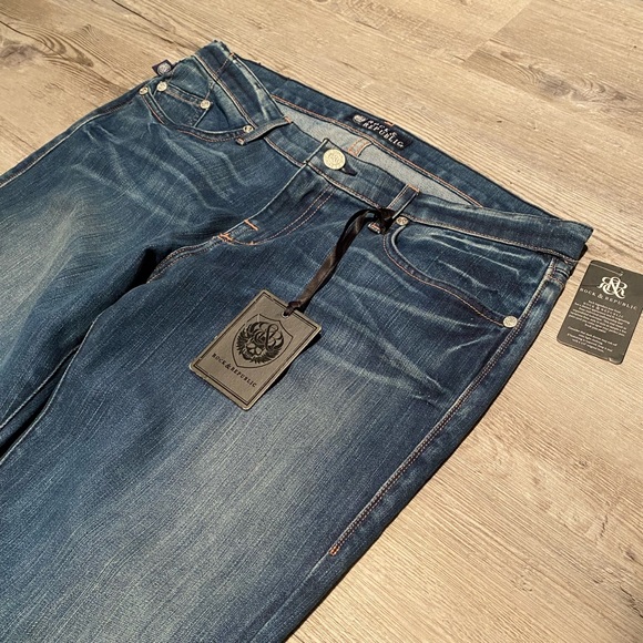 Rock & Republic Kasandra Bootcut Blue Jeans Women's Size 32 New With Tags - Picture 2 of 9